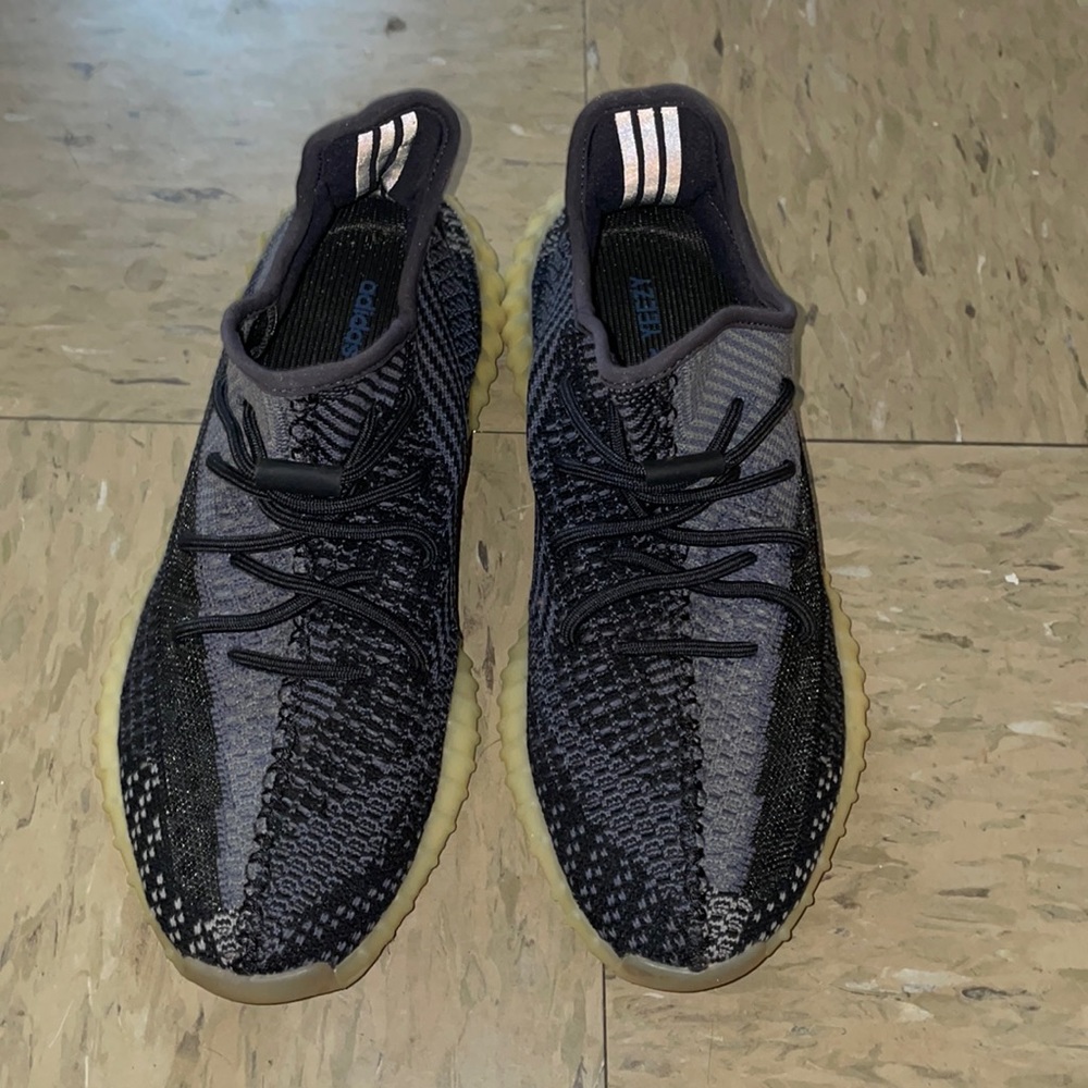 Yeezy Boost 350 V2 Carbon